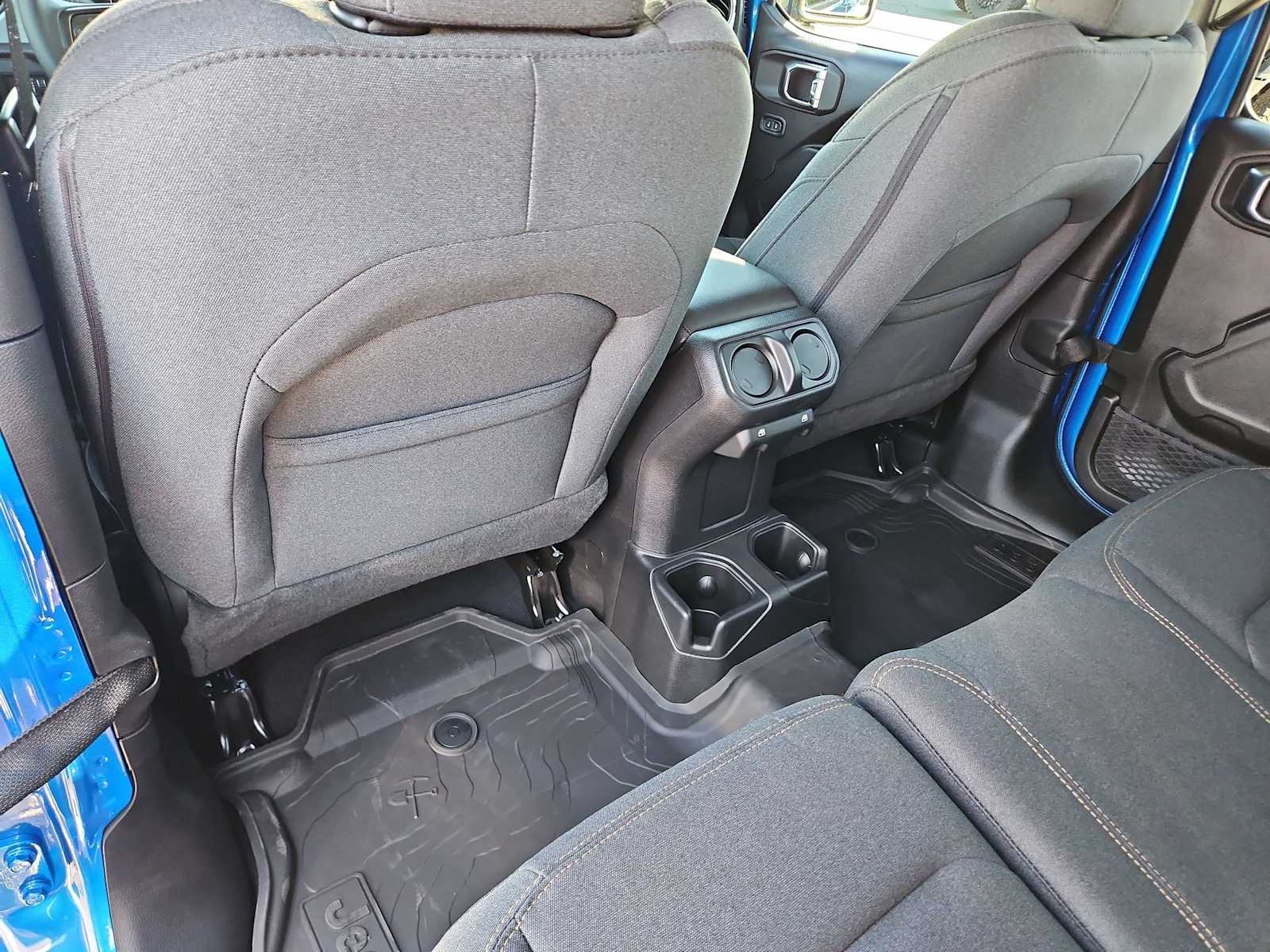 2026 Jeep Wrangler 4-Door Willys - Photo 17