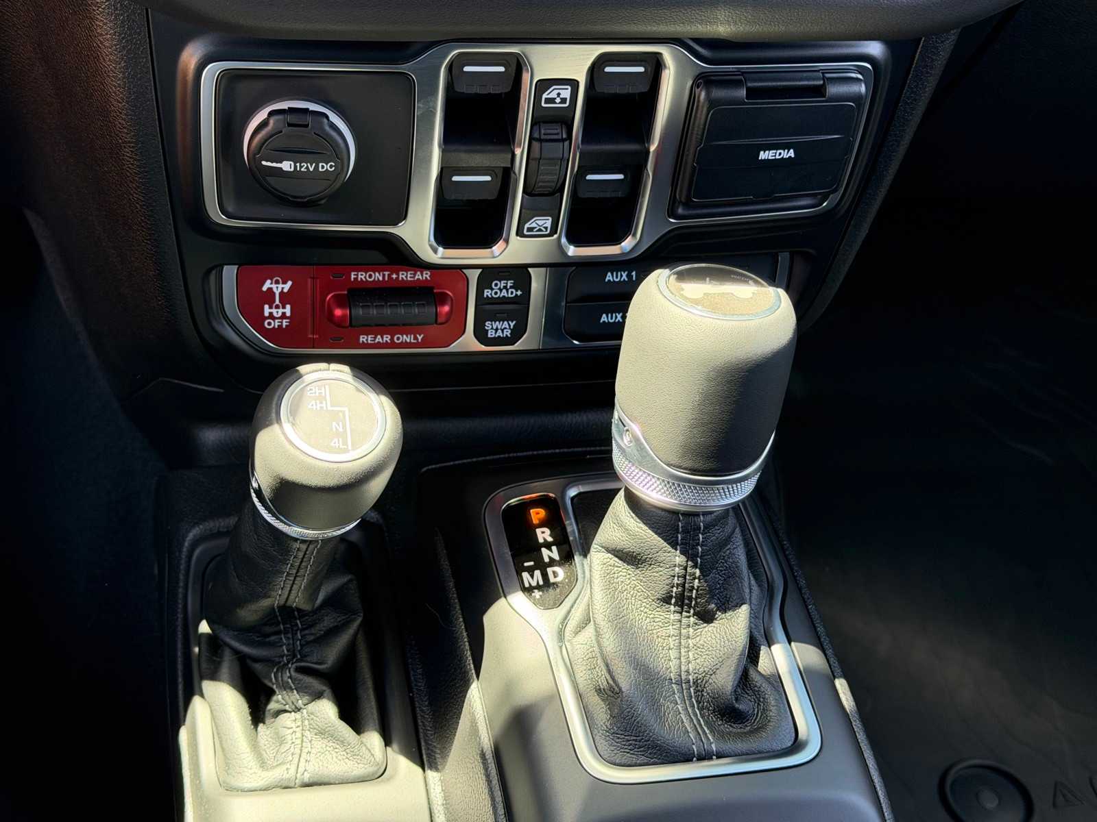 Thumbnail: 2026 Jeep Wrangler - 15