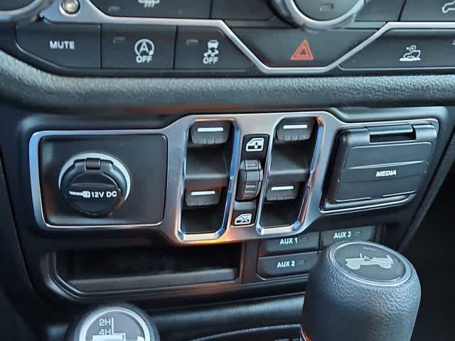 Thumbnail: 2026 Jeep Wrangler - 28