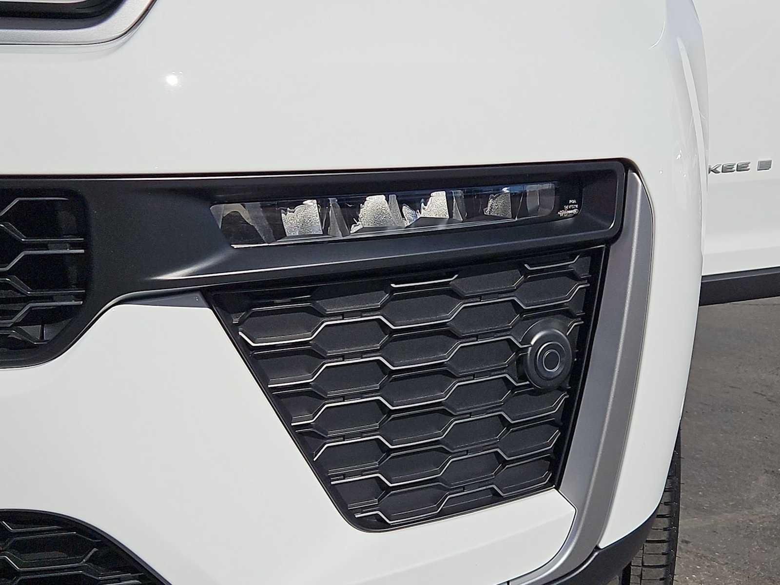 Thumbnail: 2026 Jeep Grand Cherokee L - 11