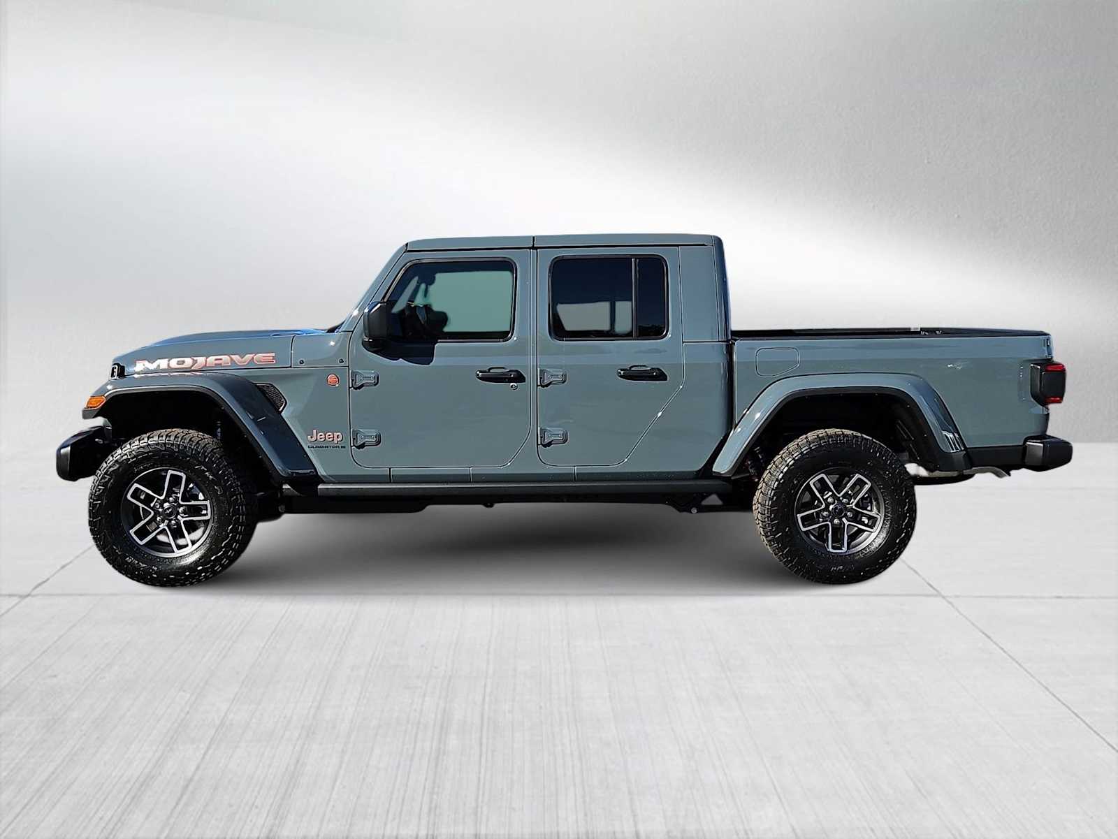 Thumbnail: 2026 Jeep Gladiator - 5
