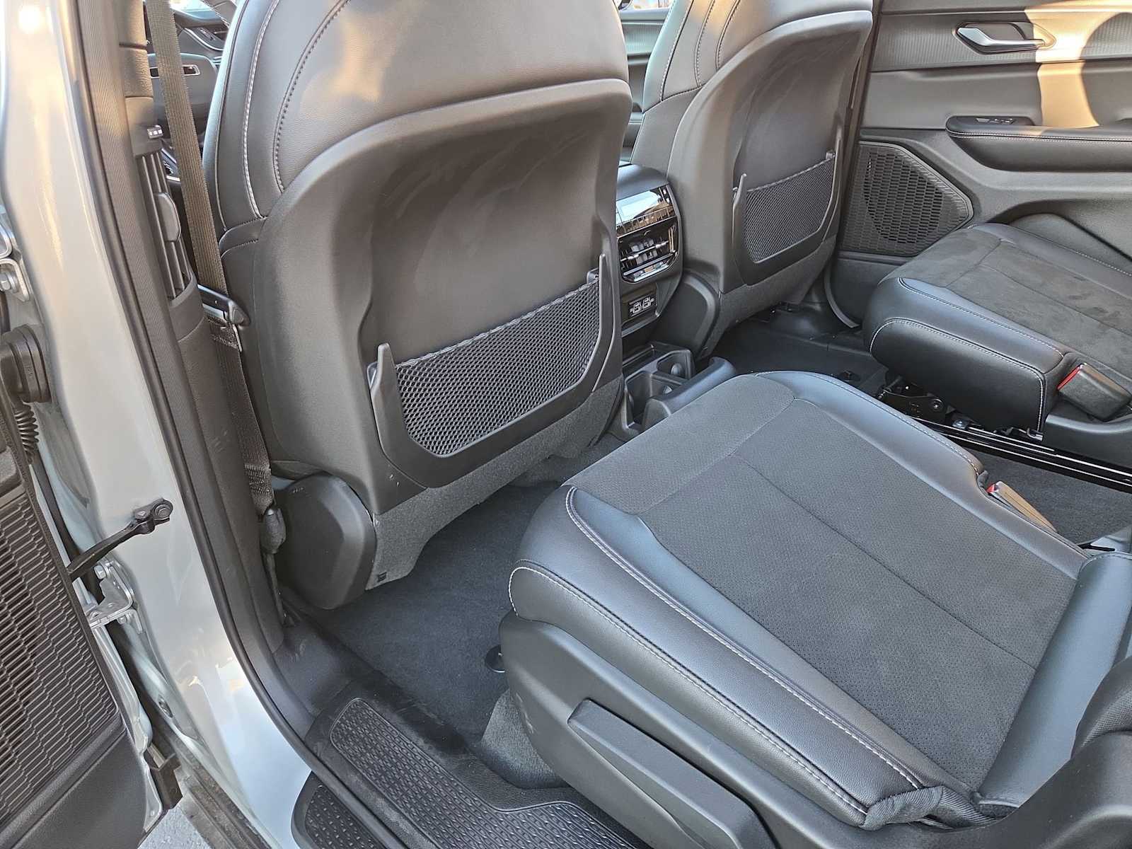 Thumbnail: 2025 Jeep Grand Cherokee L - 17