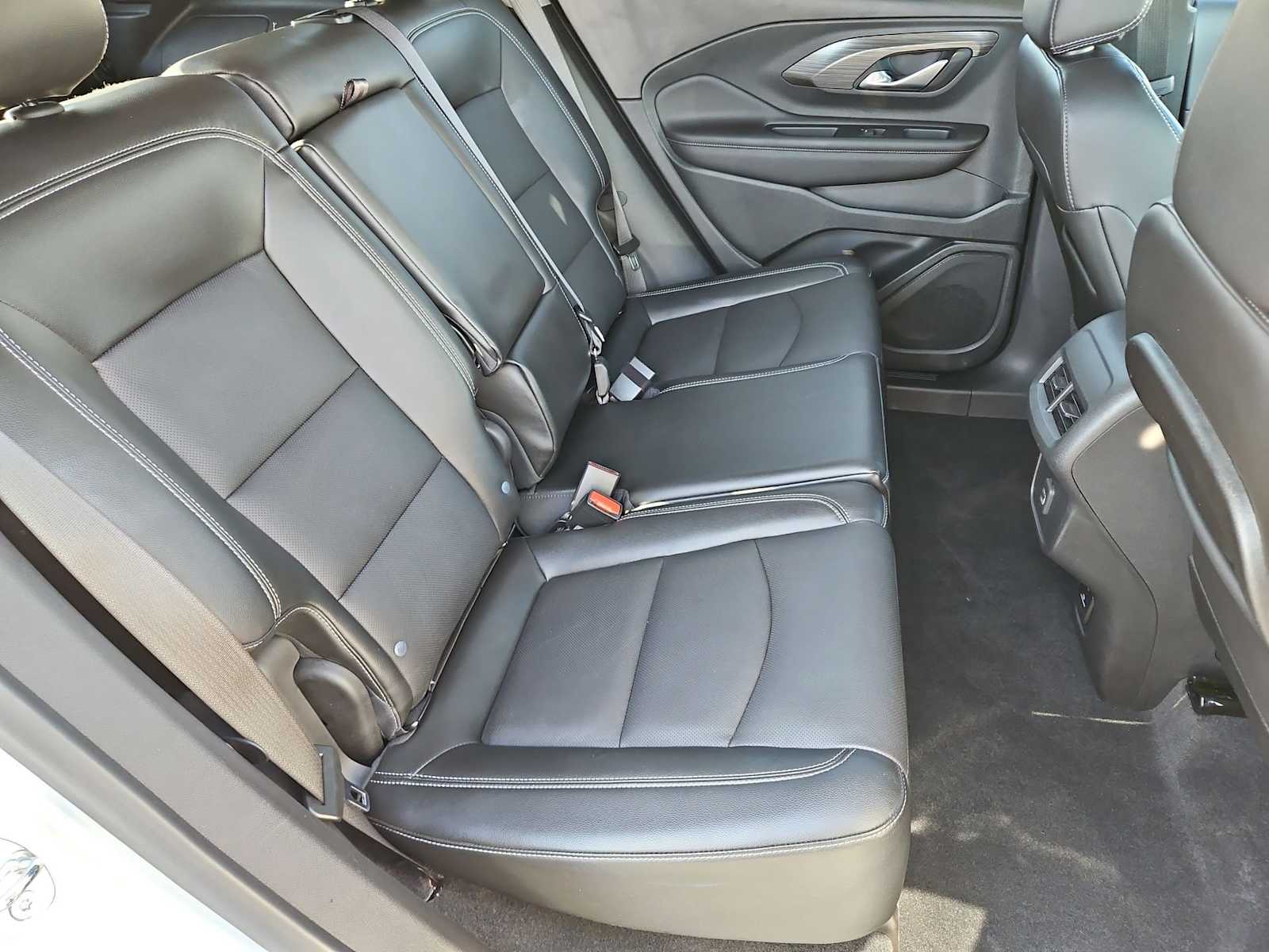 Thumbnail: 2022 GMC Terrain - 21