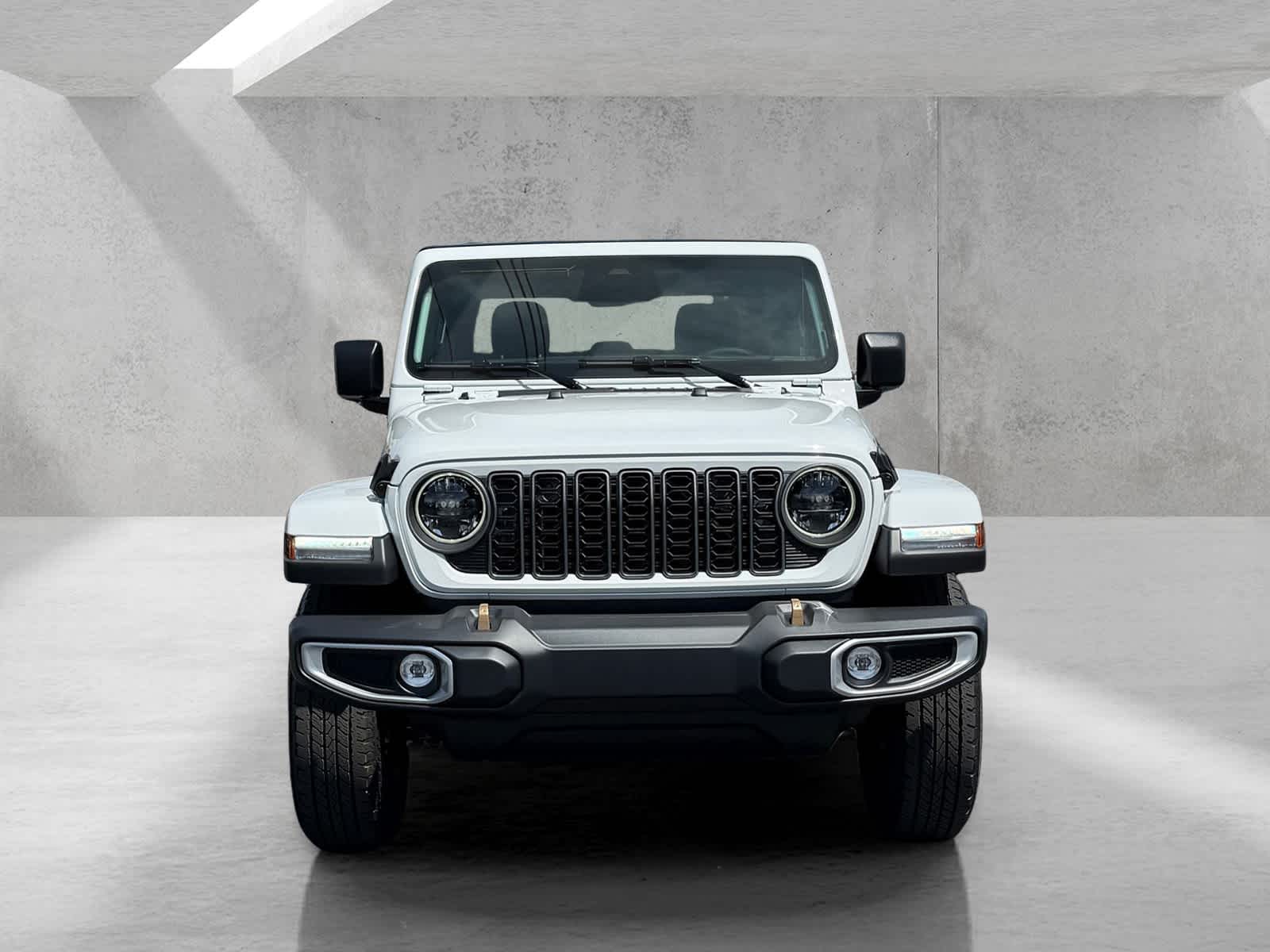 Thumbnail: 2026 Jeep Gladiator - 8