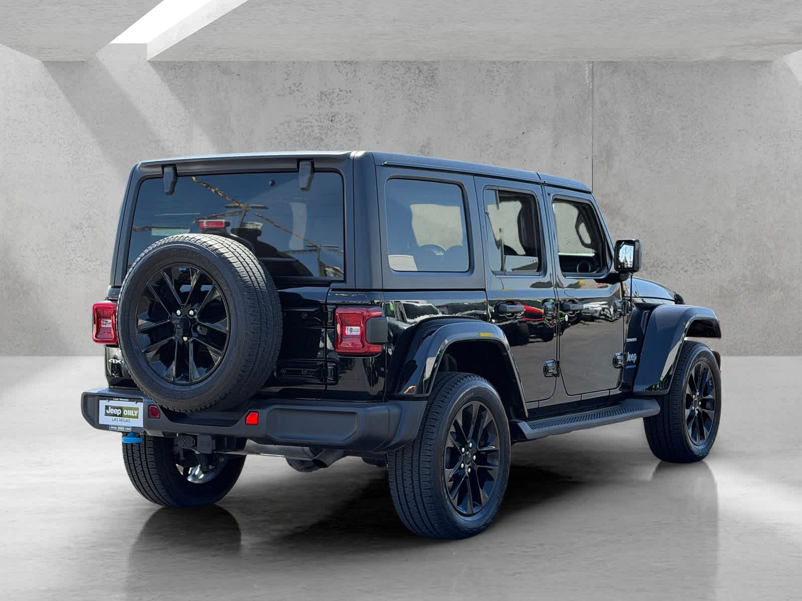 Thumbnail: 2023 Jeep Wrangler - 5