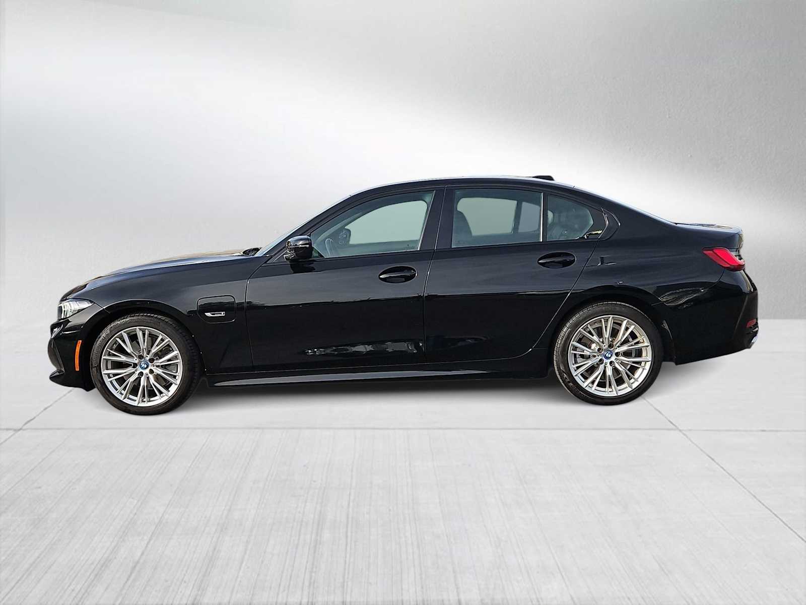 Thumbnail: 2023 BMW 3 Series - 5