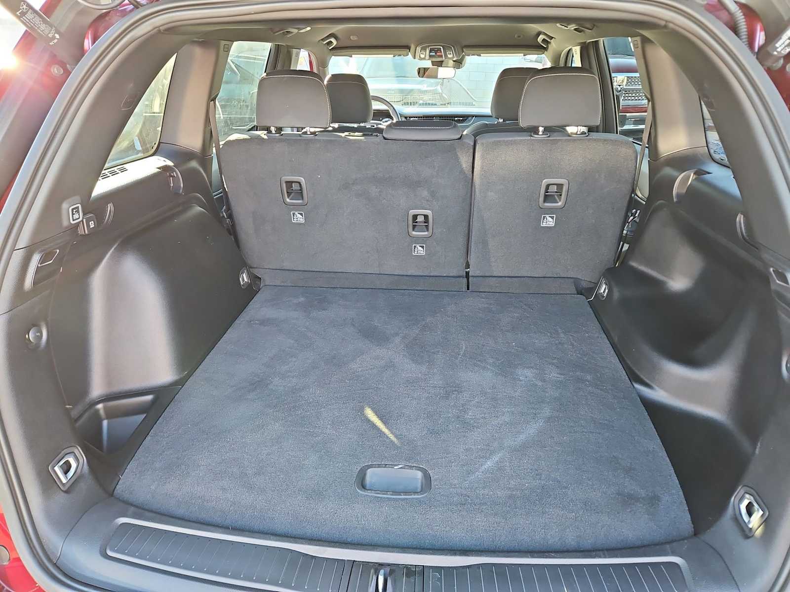 Thumbnail: 2025 Jeep Grand Cherokee - 34