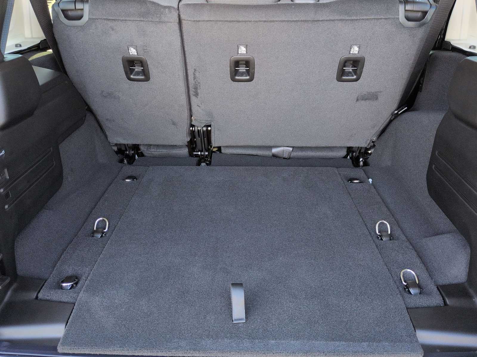 Thumbnail: 2026 Jeep Wrangler - 34