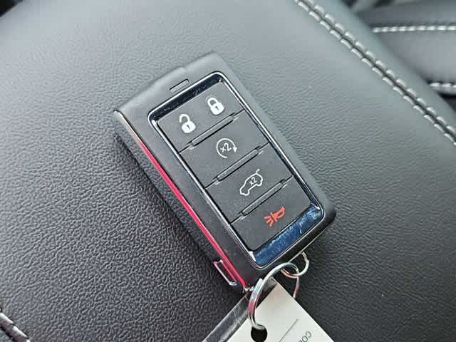 Thumbnail: 2026 Jeep Grand Cherokee - 35