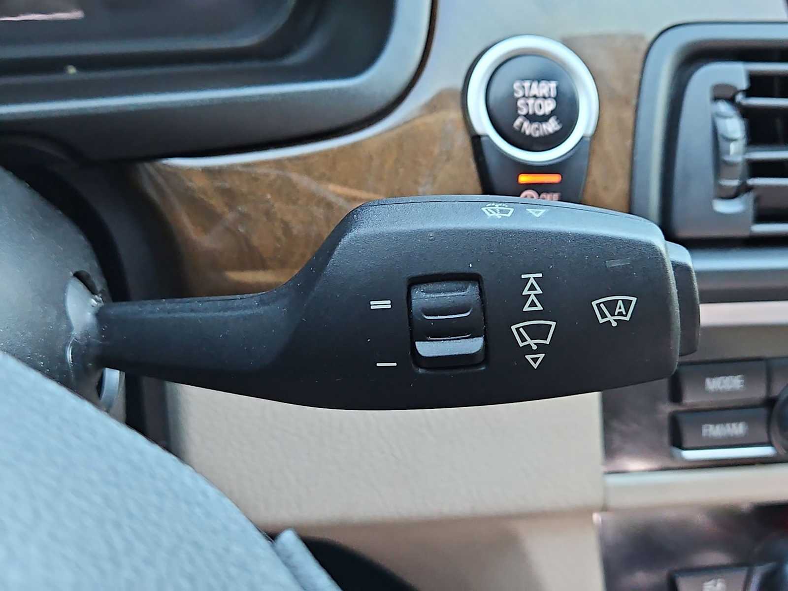 Thumbnail: 2013 BMW 5 Series - 27