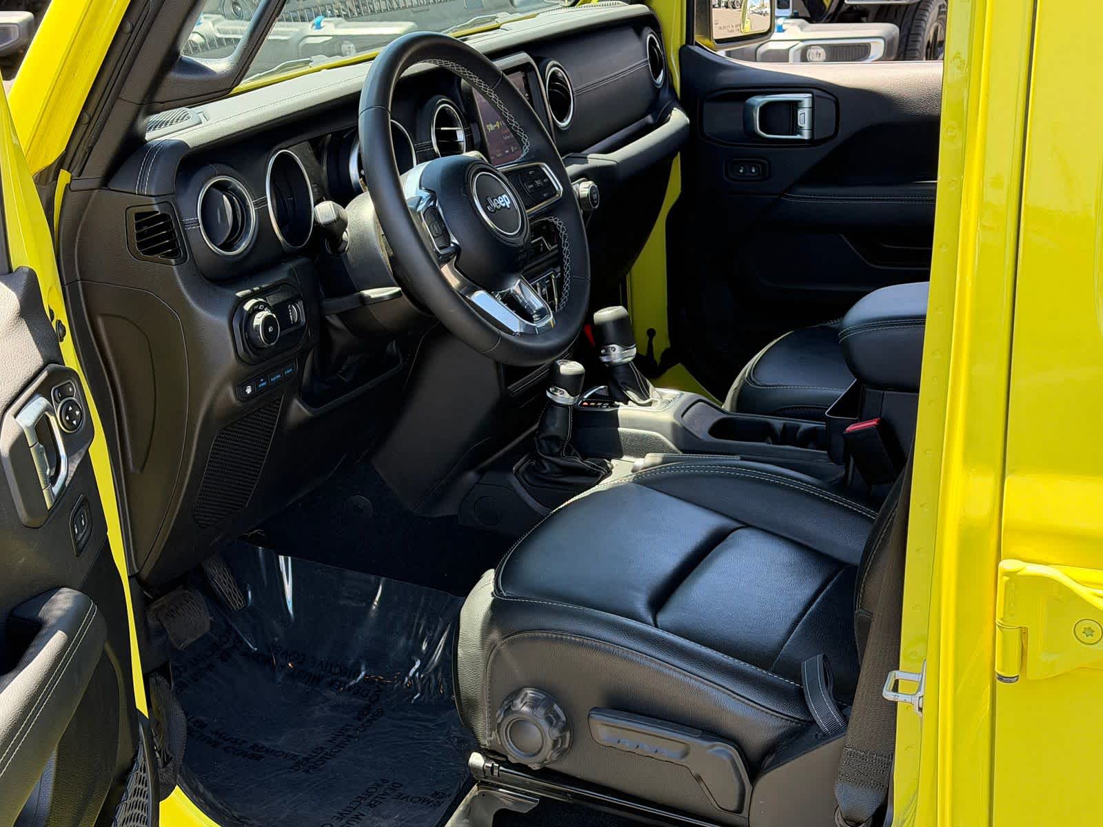 Thumbnail: 2023 Jeep Wrangler - 9