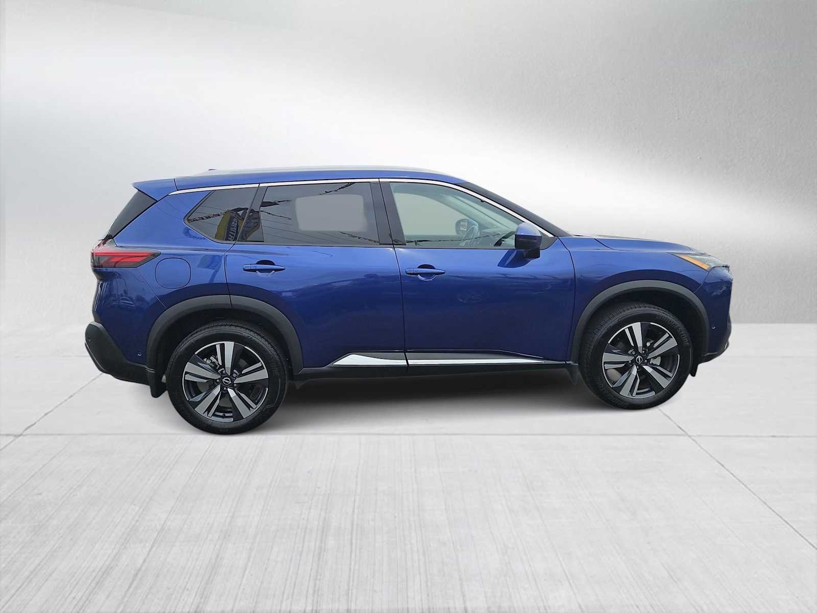 Thumbnail: 2023 Nissan Rogue - 9