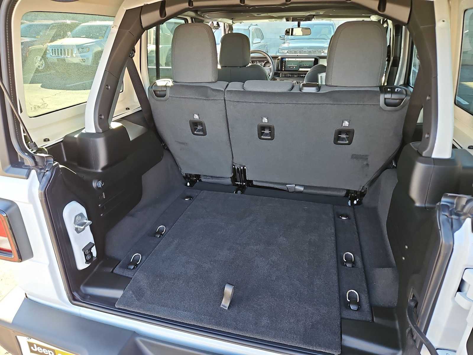 Thumbnail: 2026 Jeep Wrangler - 31