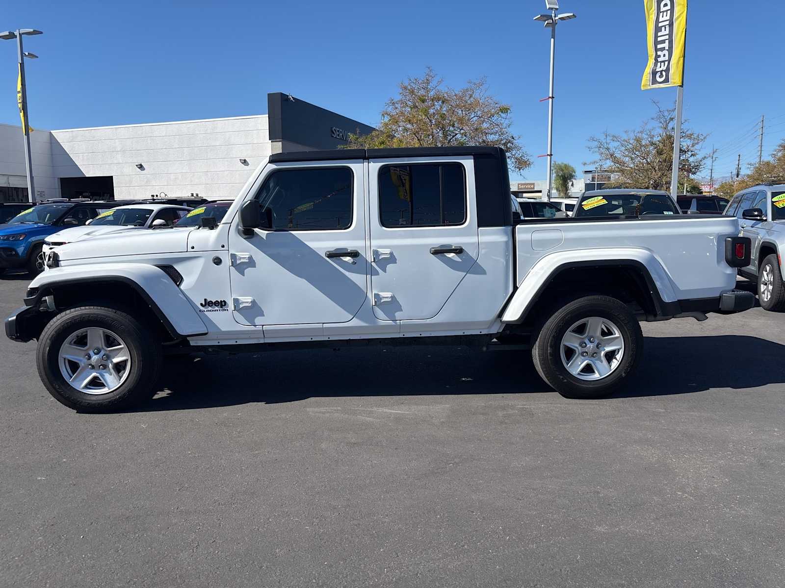 Thumbnail: 2022 Jeep Gladiator - 8