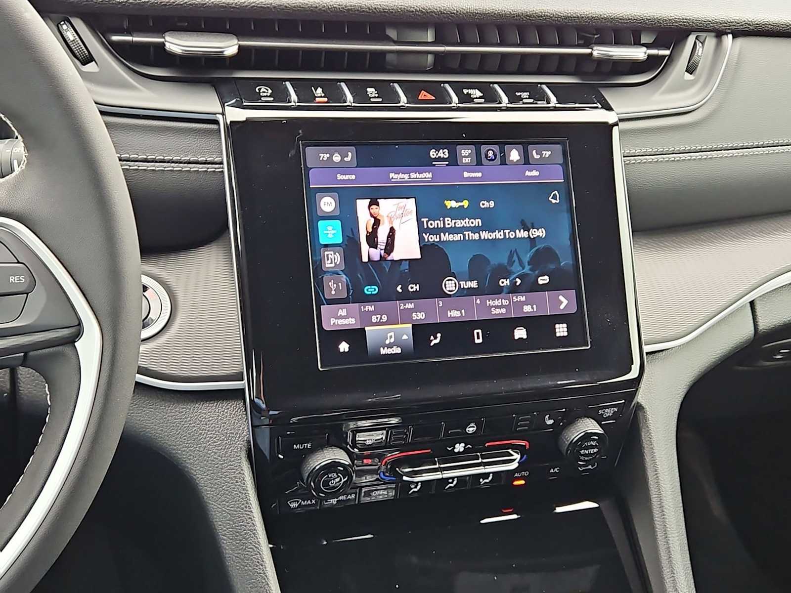 Thumbnail: 2025 Jeep Grand Cherokee L - 27