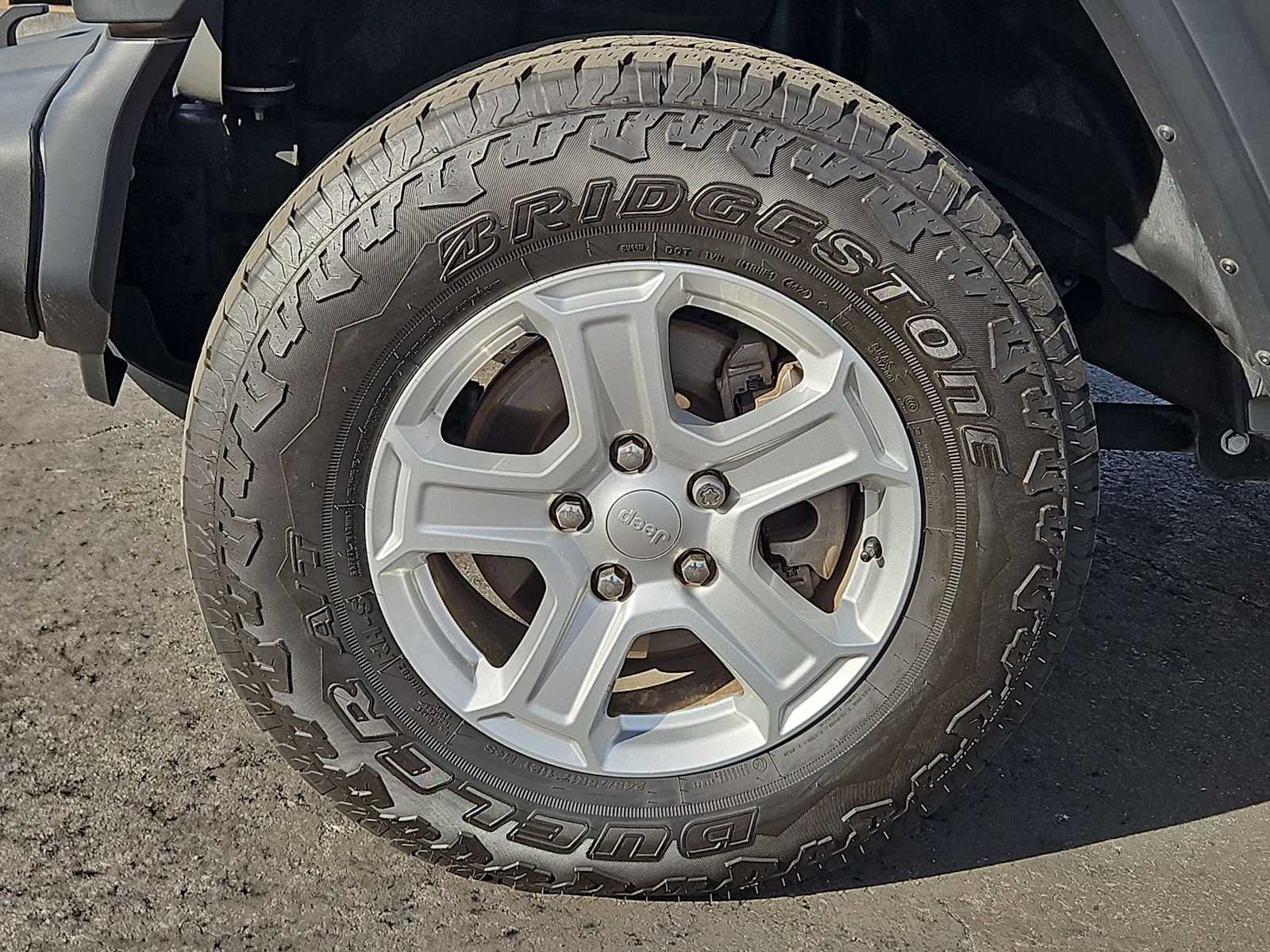 Thumbnail: 2021 Jeep Wrangler - 13