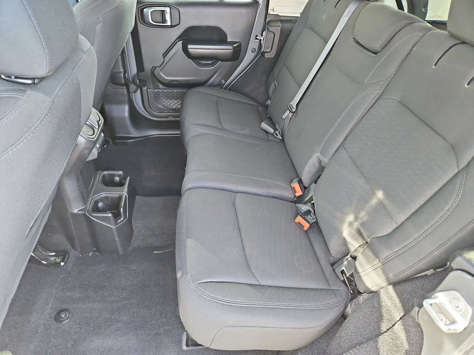 Thumbnail: 2021 Jeep Wrangler - 18