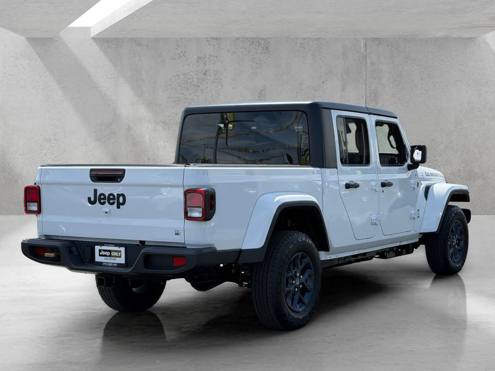 Thumbnail: 2026 Jeep Gladiator - 5
