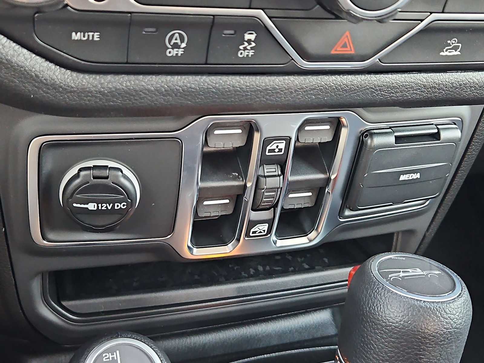 Thumbnail: 2026 Jeep Gladiator - 28