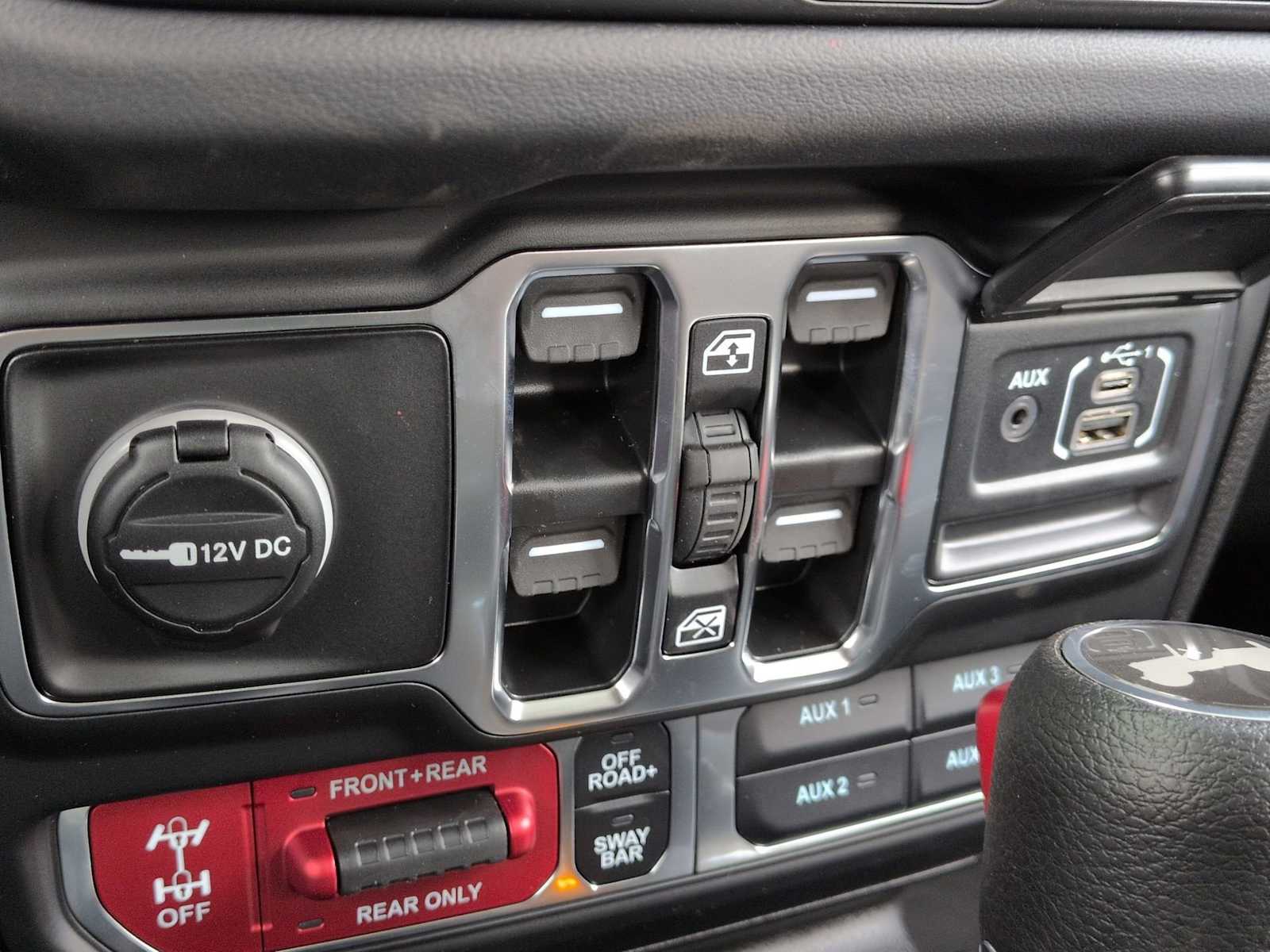 Thumbnail: 2026 Jeep Wrangler - 31