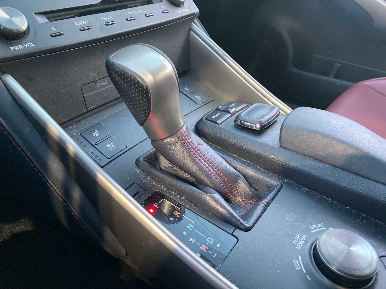 Thumbnail: 2016 Lexus IS - 13