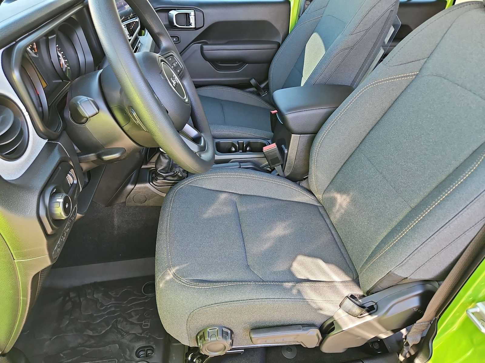 Thumbnail: 2026 Jeep Wrangler - 16