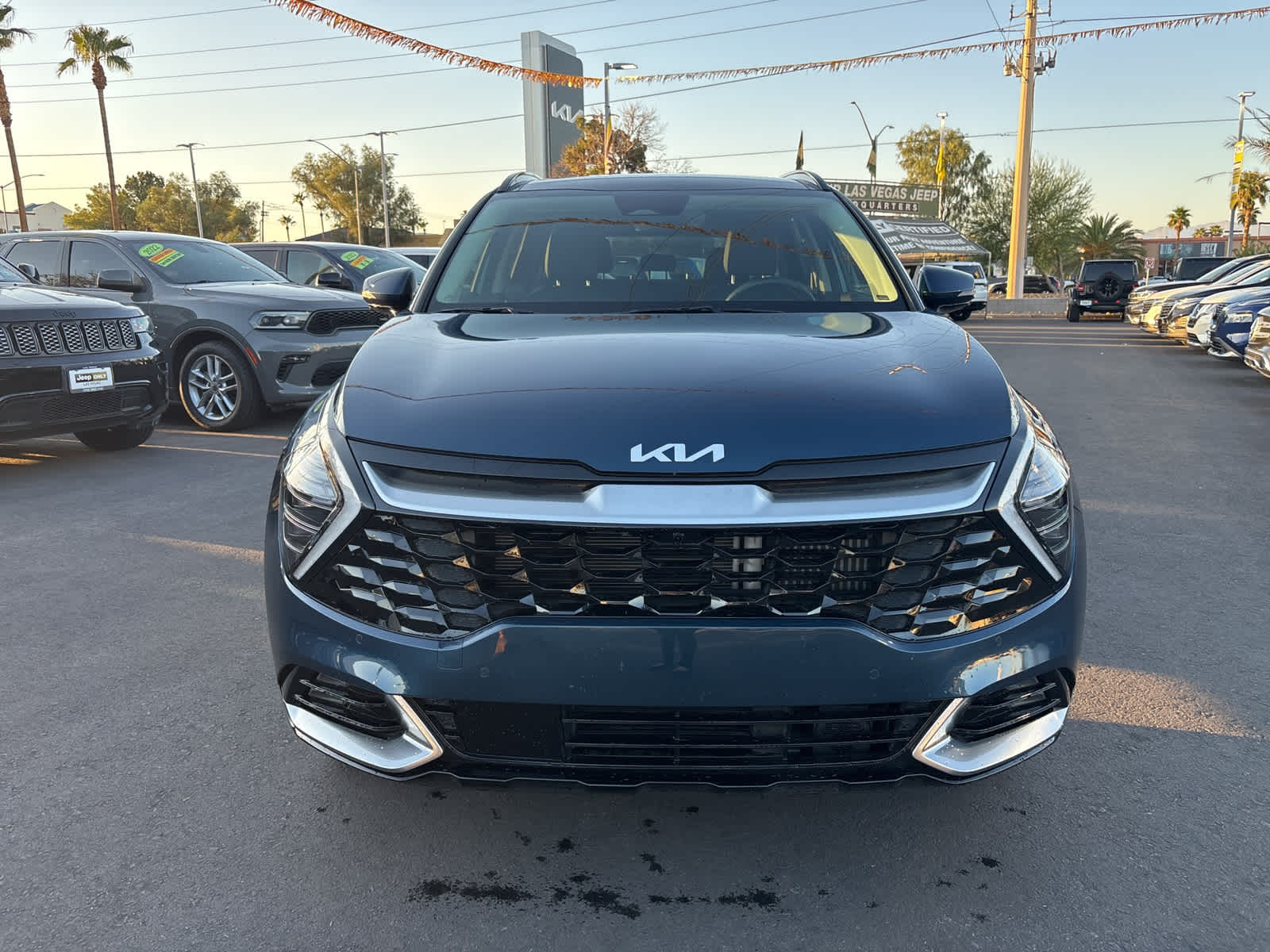2025 Kia Sportage Hybrid photo 2