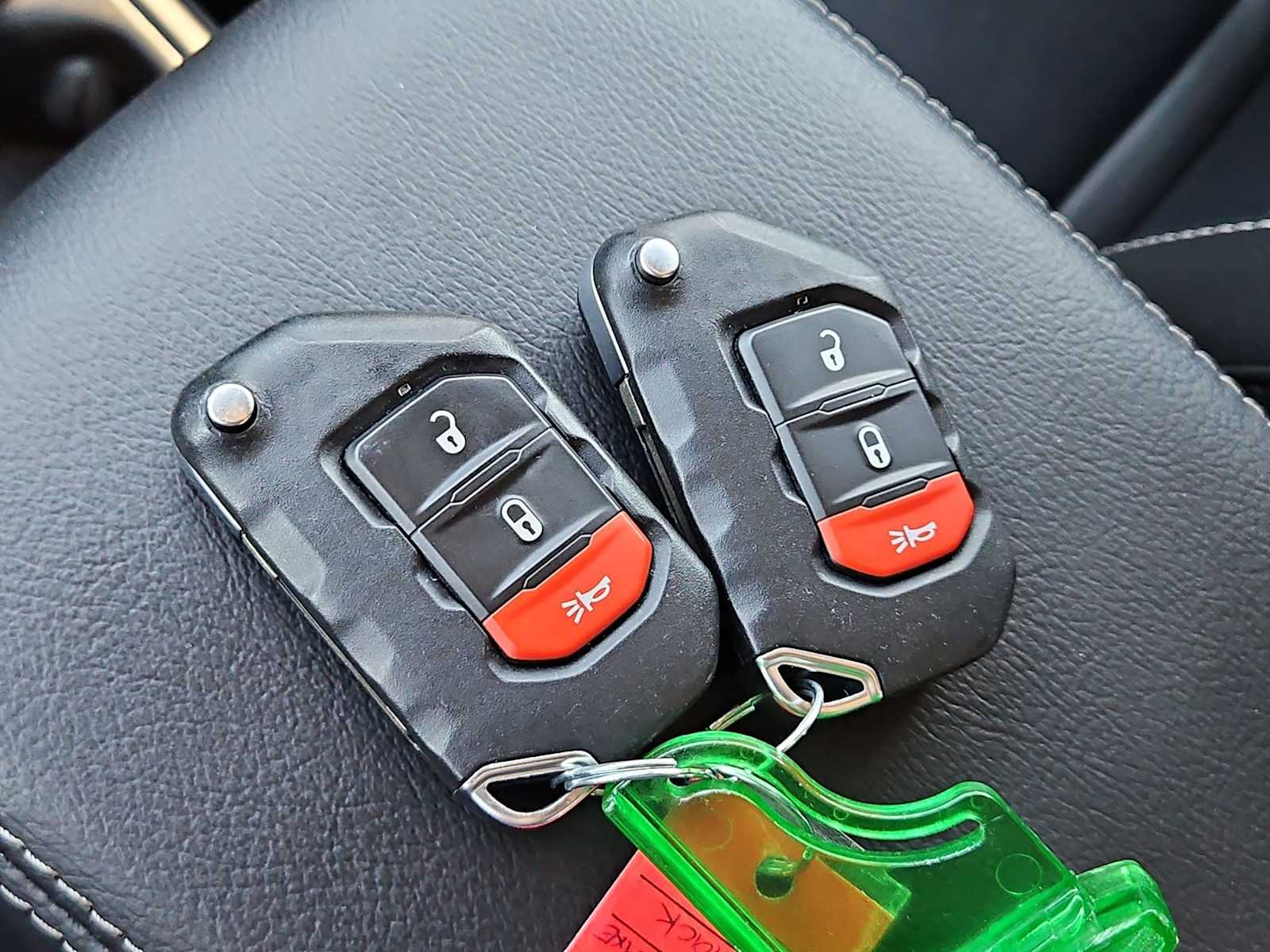 Thumbnail: 2023 Jeep Wrangler - 34