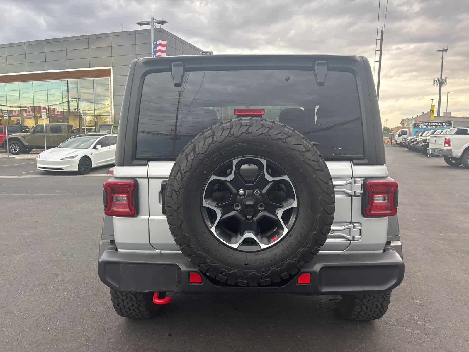 Thumbnail: 2023 Jeep Wrangler - 6