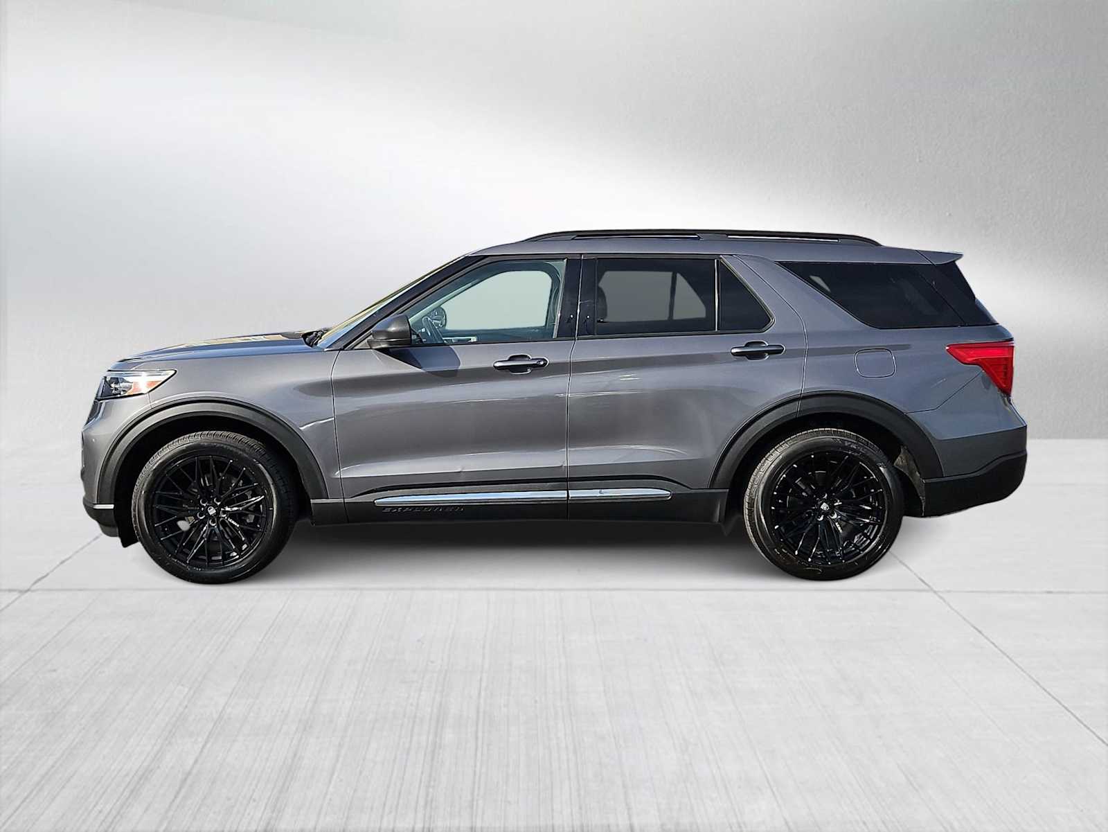Thumbnail: 2021 Ford Explorer - 9