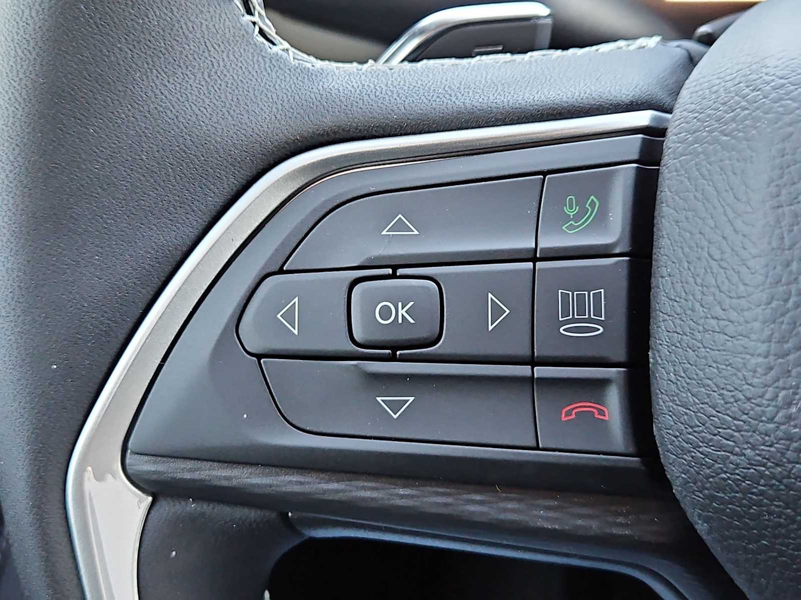 Thumbnail: 2026 Jeep Grand Cherokee - 24