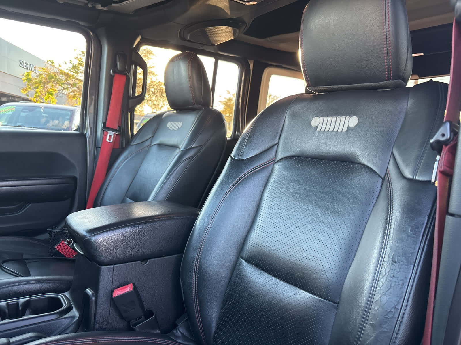 Thumbnail: 2020 Jeep Wrangler - 9