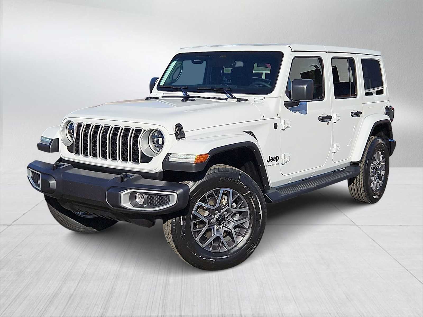 2026 Jeep Wrangler 4-Door Sahara's photo