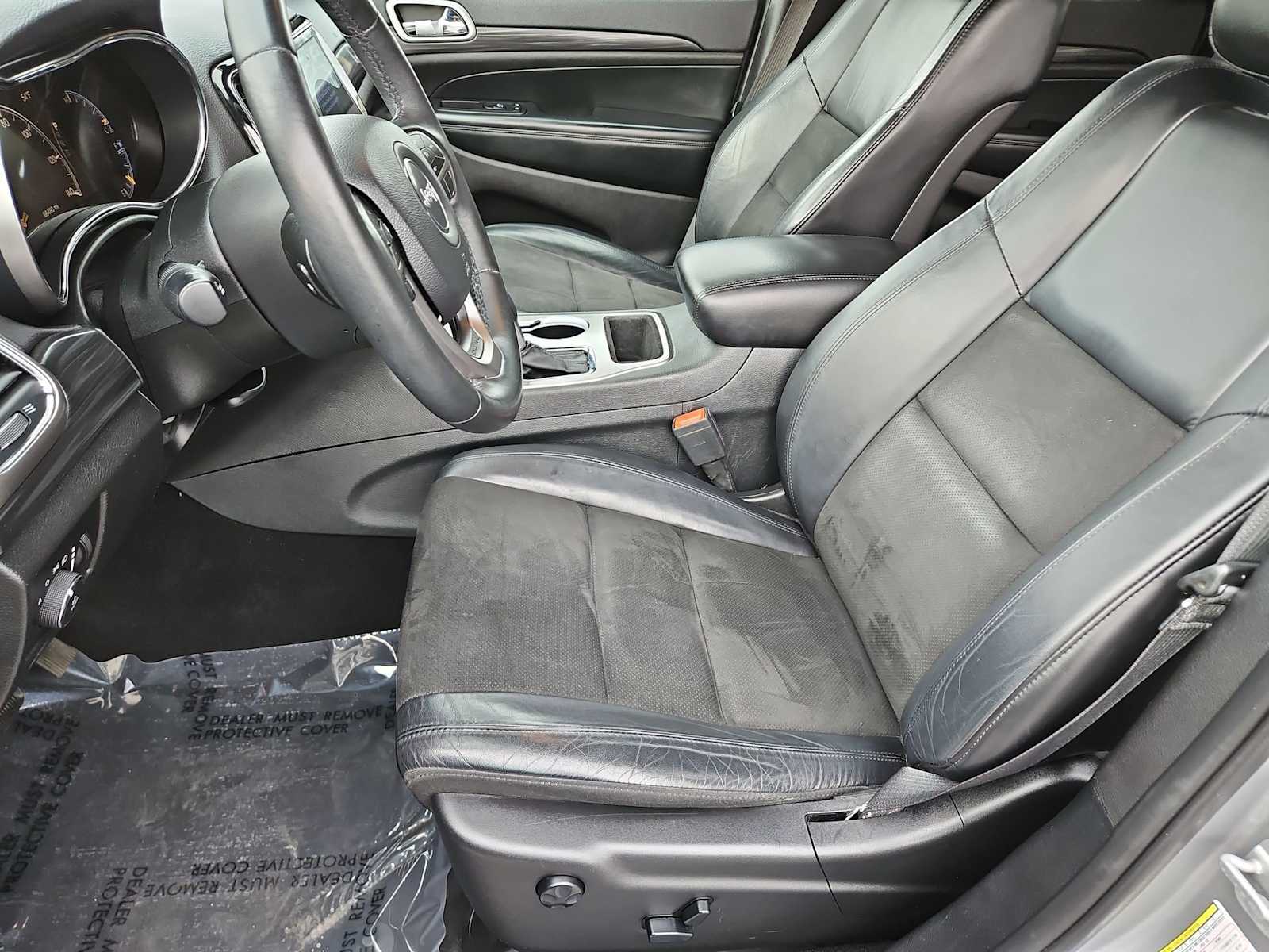 Thumbnail: 2019 Jeep Grand Cherokee - 17