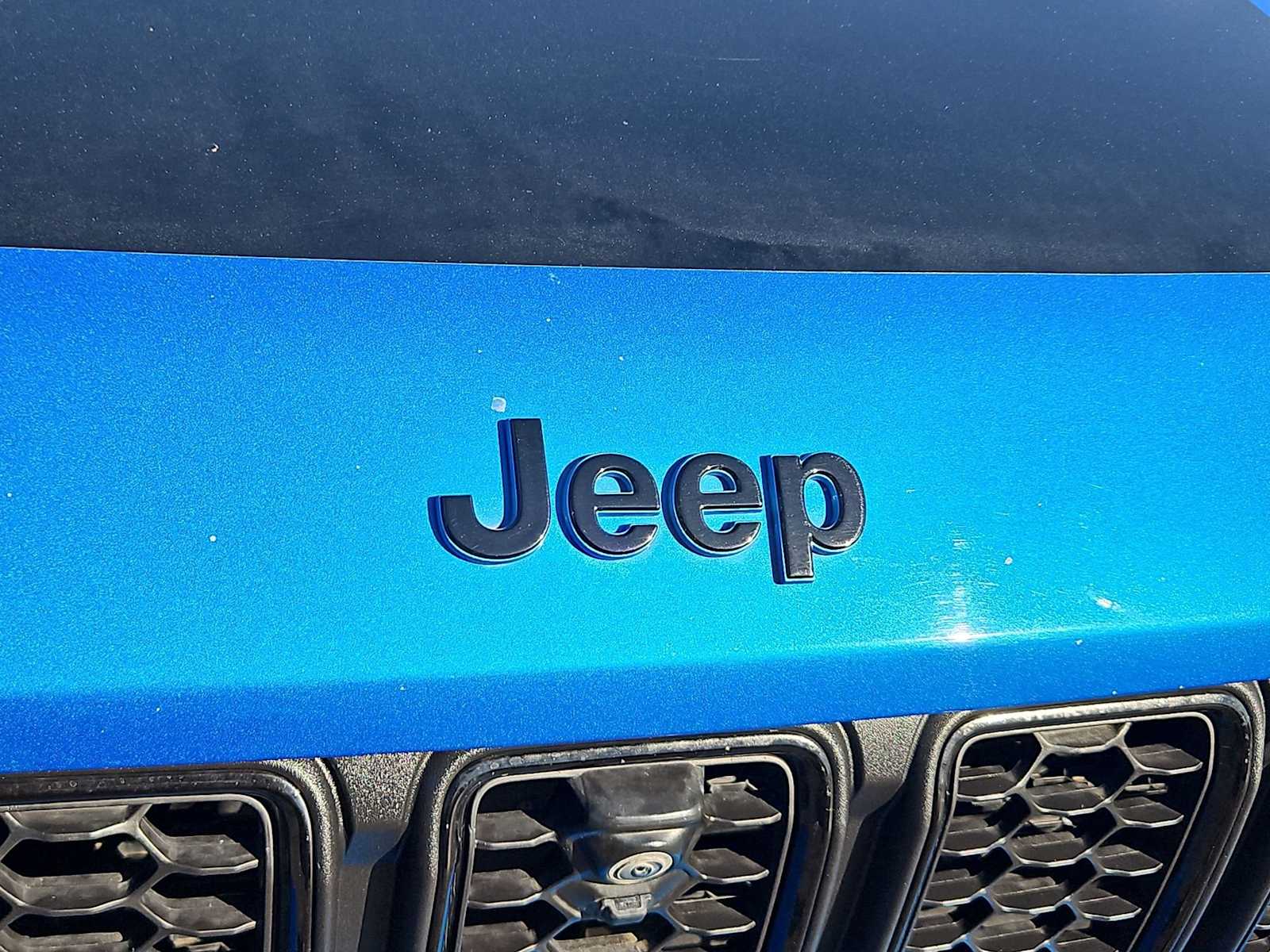 Thumbnail: 2022 Jeep Grand Cherokee - 12