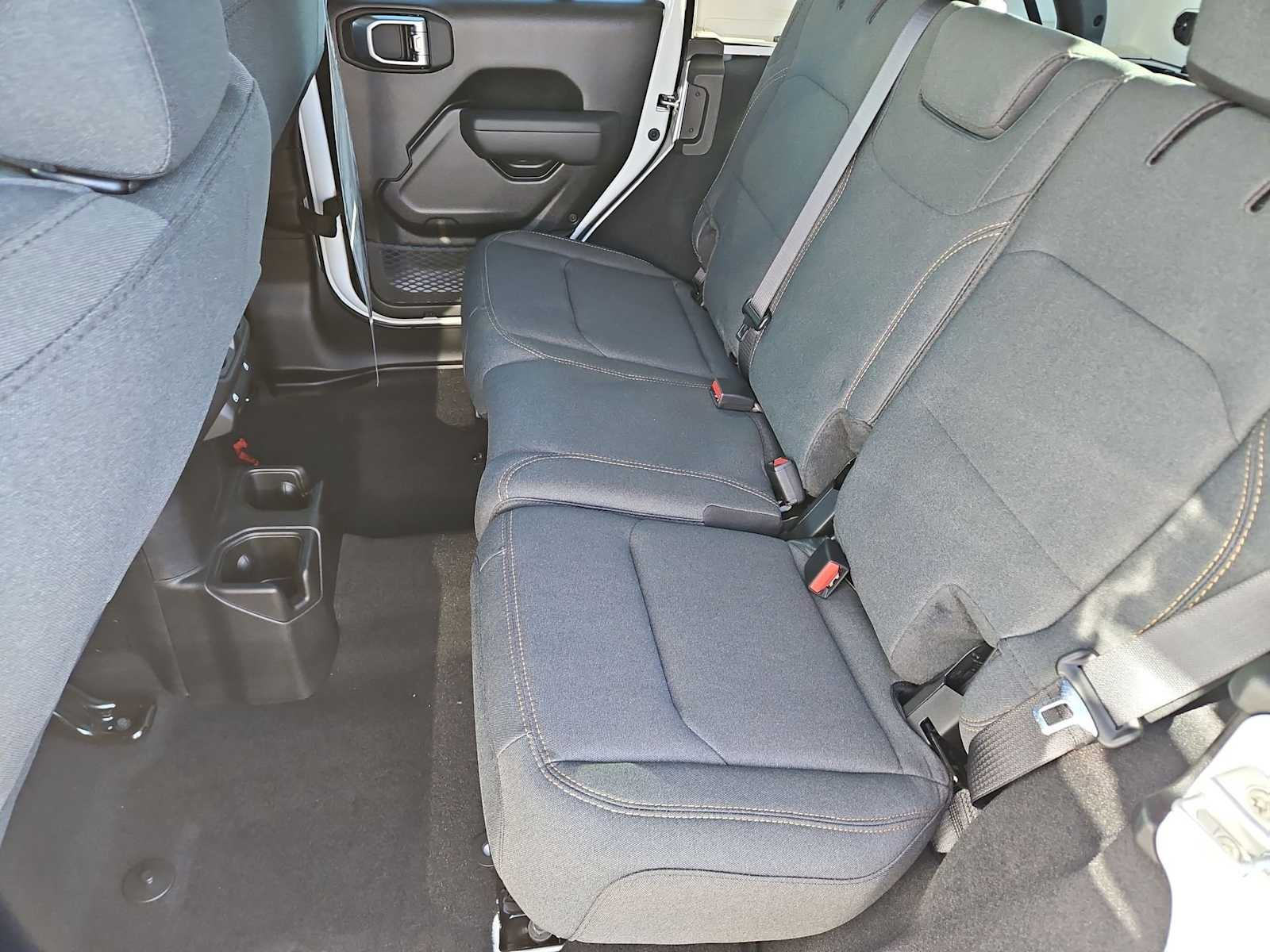 Thumbnail: 2026 Jeep Wrangler - 18