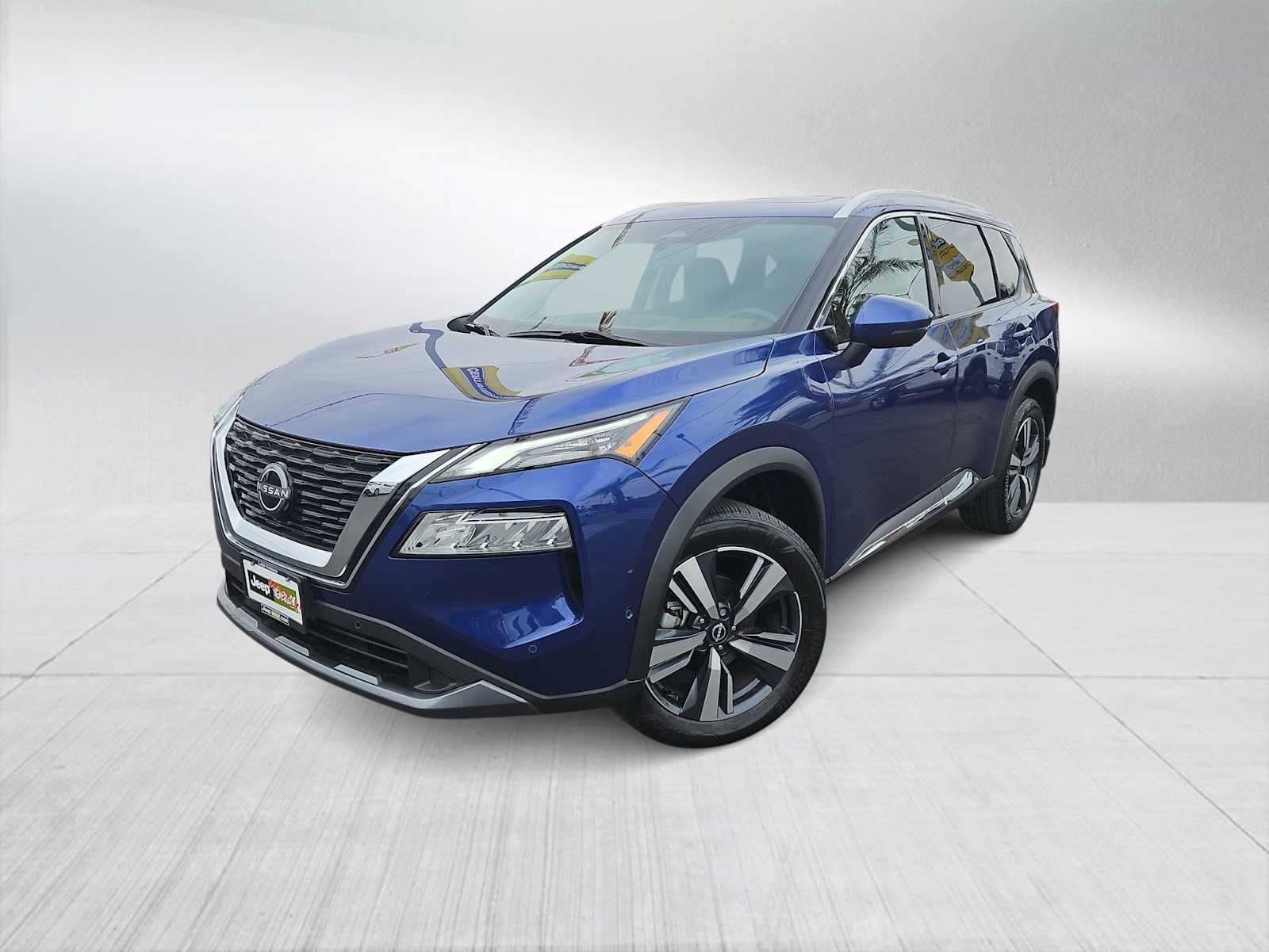 Thumbnail: 2023 Nissan Rogue - 4