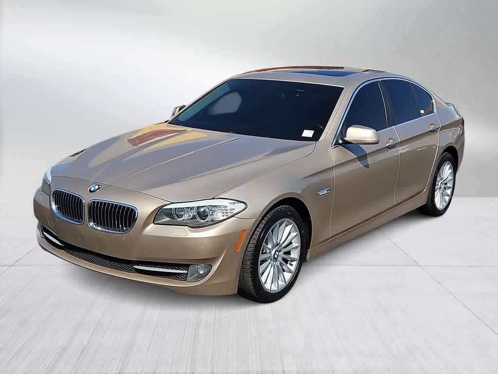 Thumbnail: 2013 BMW 5 Series - 4