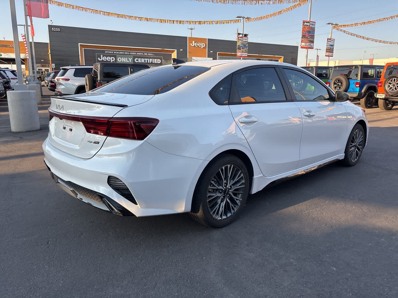 Thumbnail: 2022 Kia Forte - 5