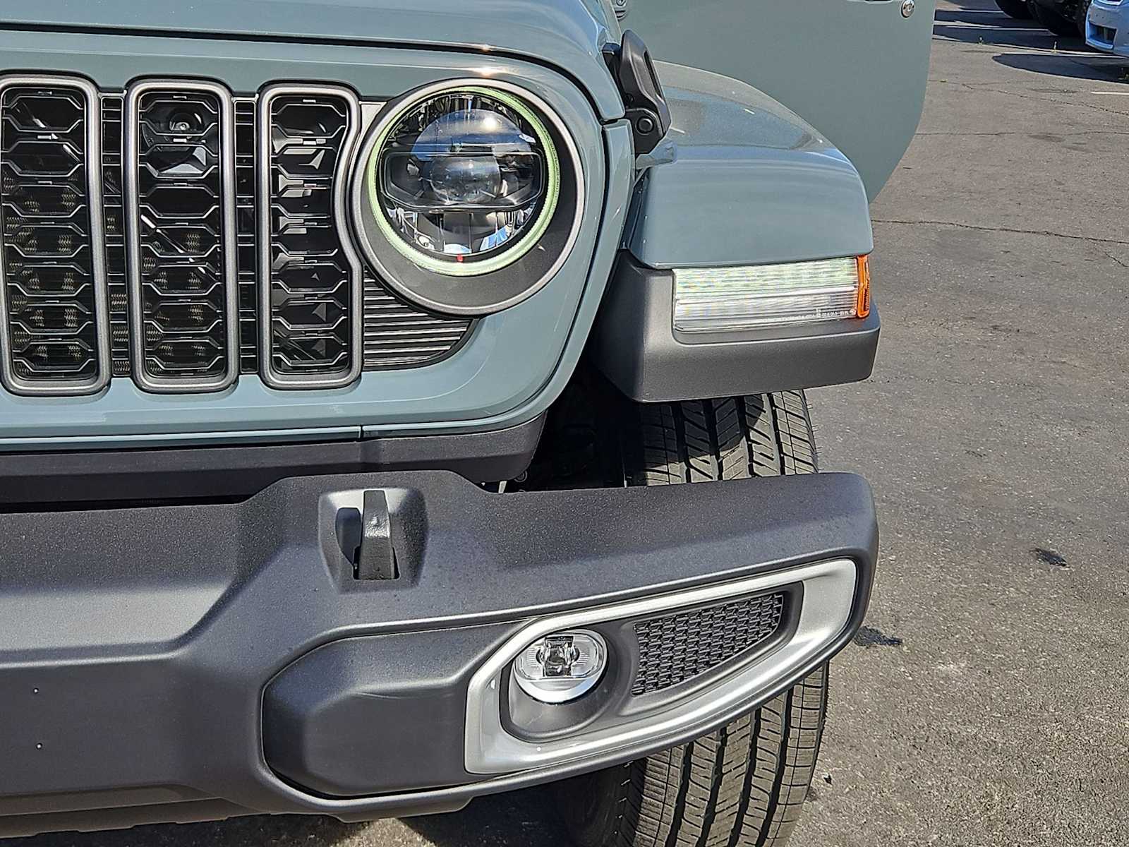 Thumbnail: 2026 Jeep Gladiator - 11