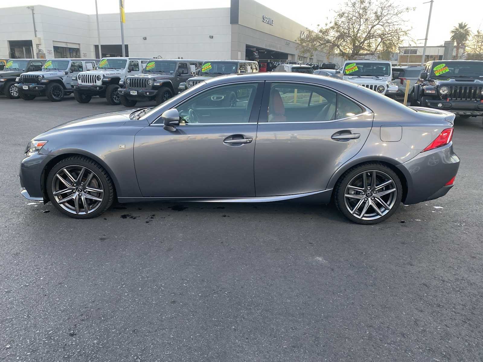 Thumbnail: 2016 Lexus IS - 8