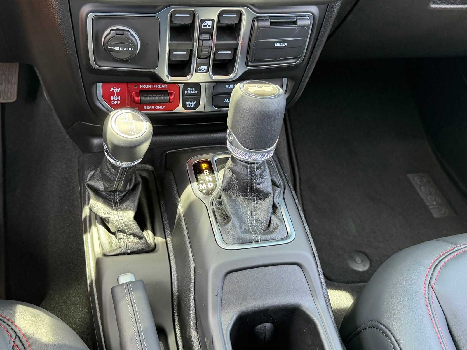Thumbnail: 2026 Jeep Wrangler - 15