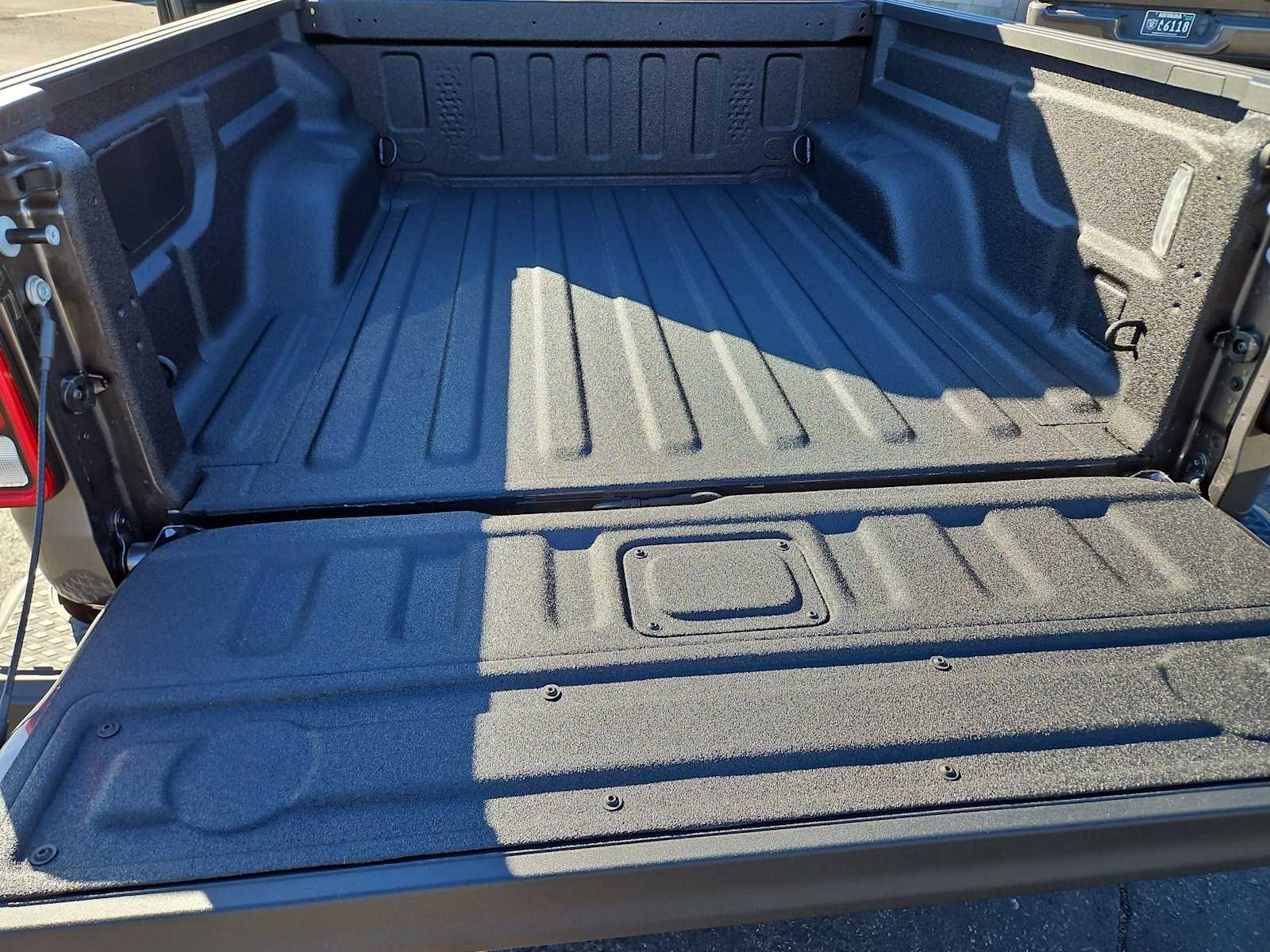 Thumbnail: 2026 Jeep Gladiator - 33