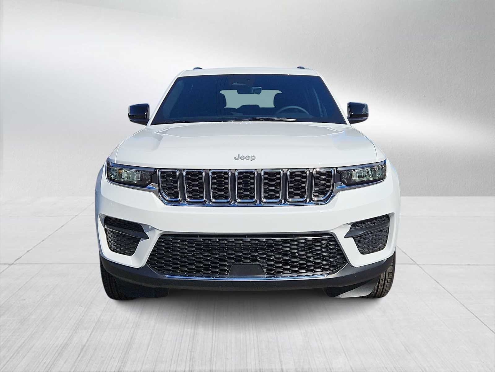 Thumbnail: 2026 Jeep Grand Cherokee - 3