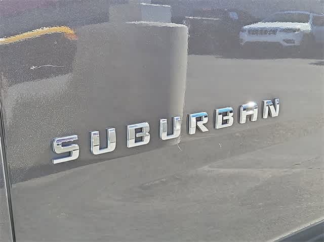 2017 Chevrolet Suburban LT 13