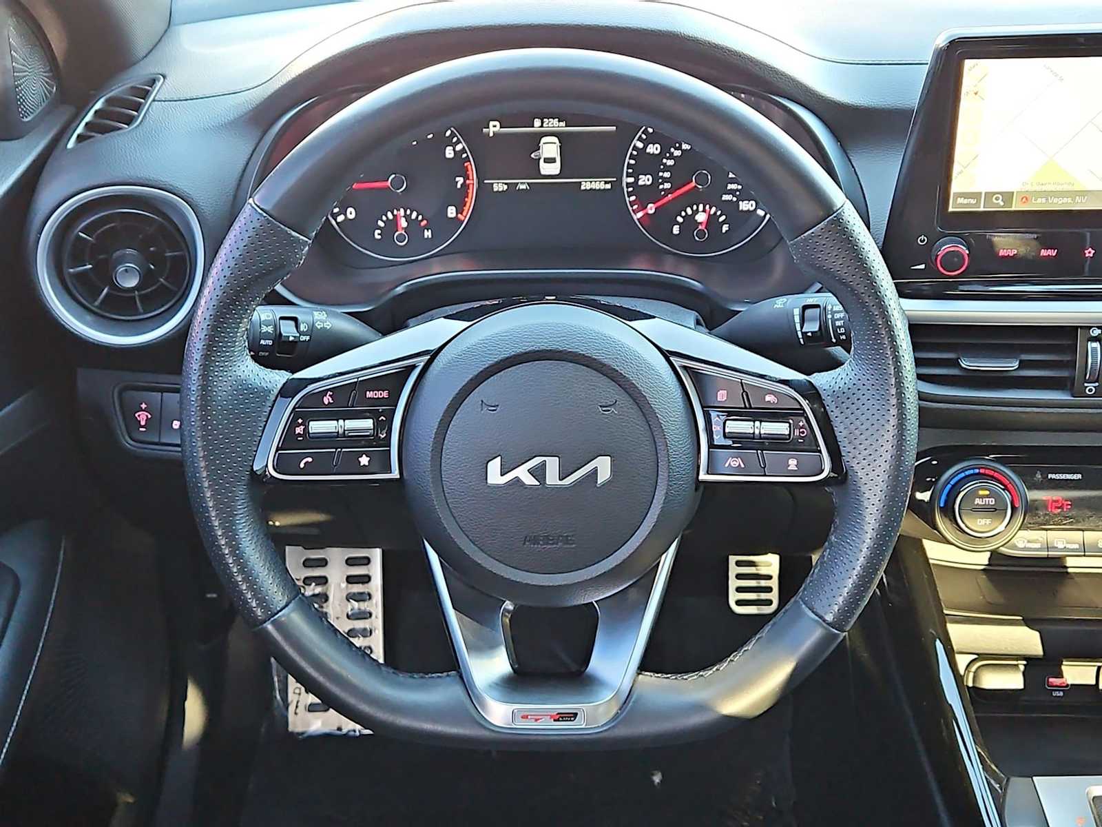 Thumbnail: 2023 Kia Forte - 24