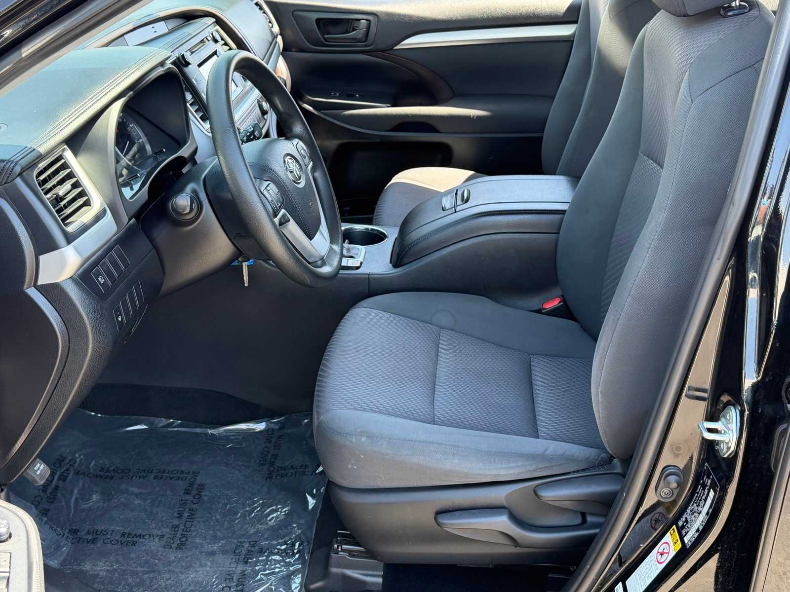 Thumbnail: 2019 Toyota Highlander - 18