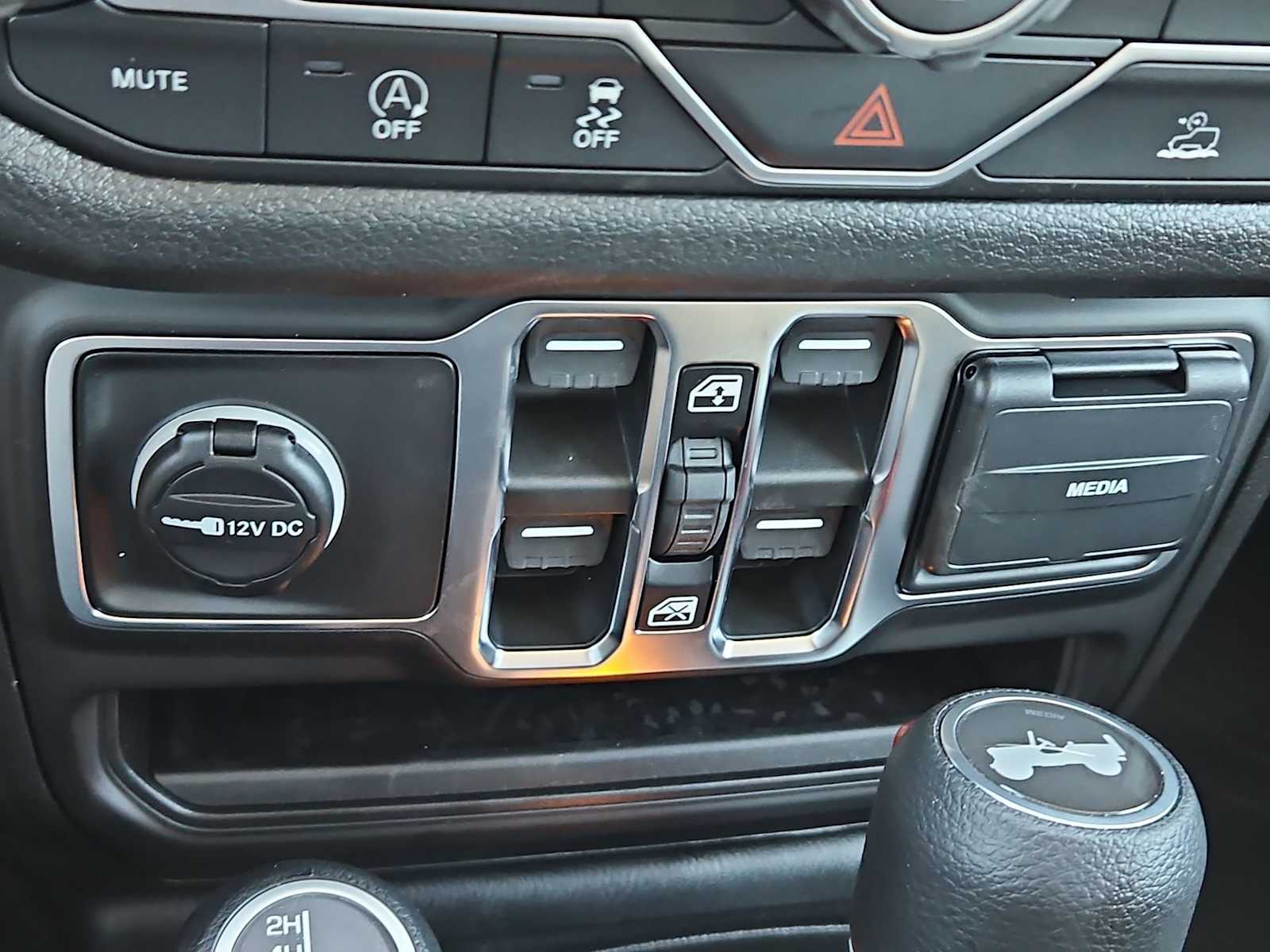 Thumbnail: 2026 Jeep Wrangler - 28