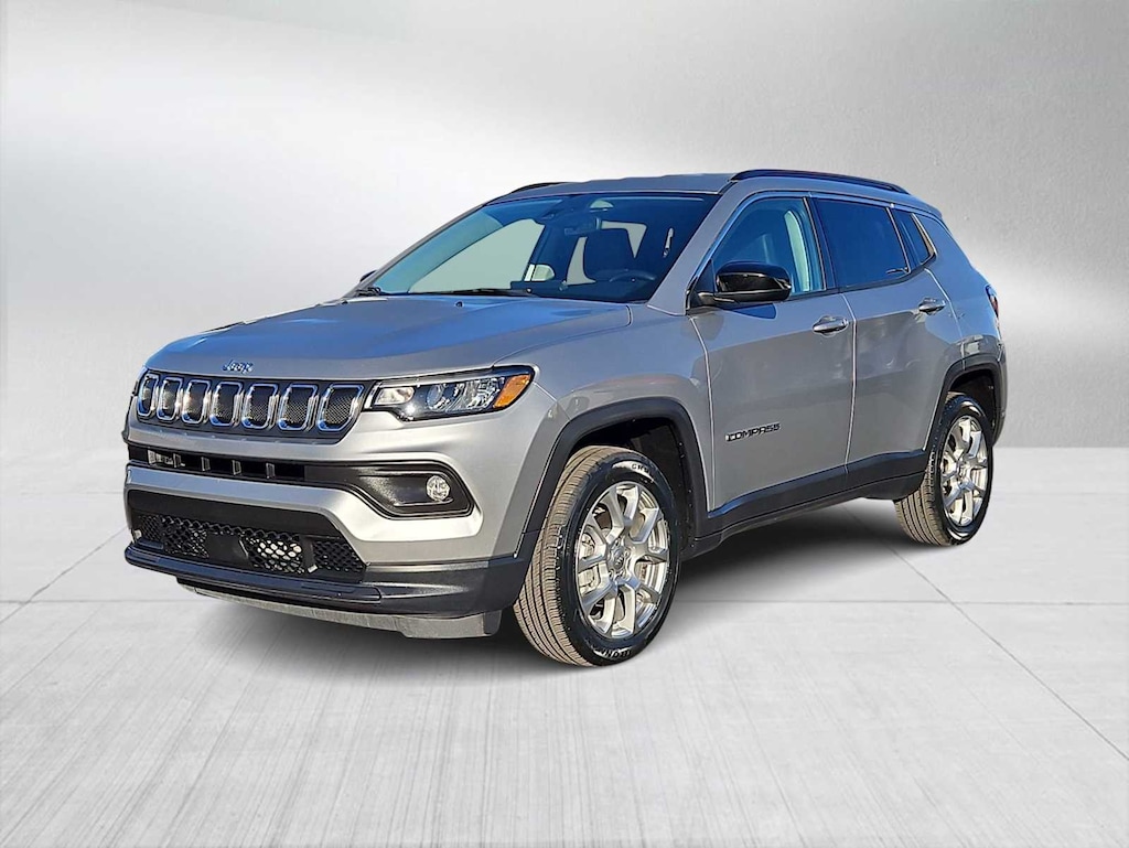 Used 2022 Jeep Compass Latitude Lux SUV