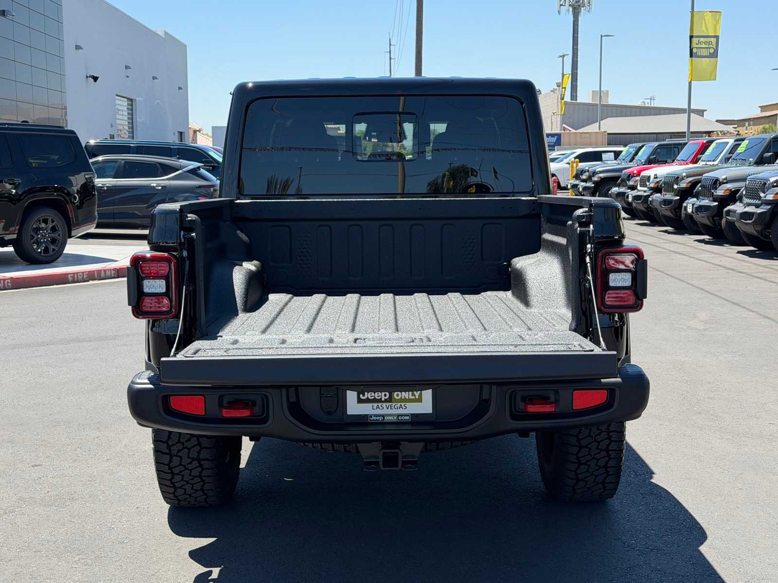 Thumbnail: 2026 Jeep Gladiator - 27